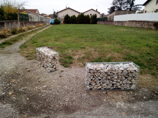 gabions en place